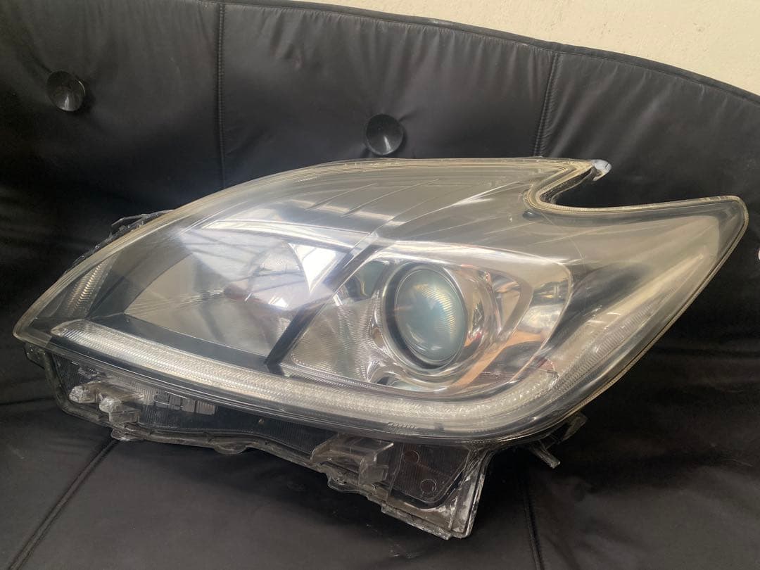 トヨタ プリウス30 後期 HIDヘッドライト 左右セット コーティング済