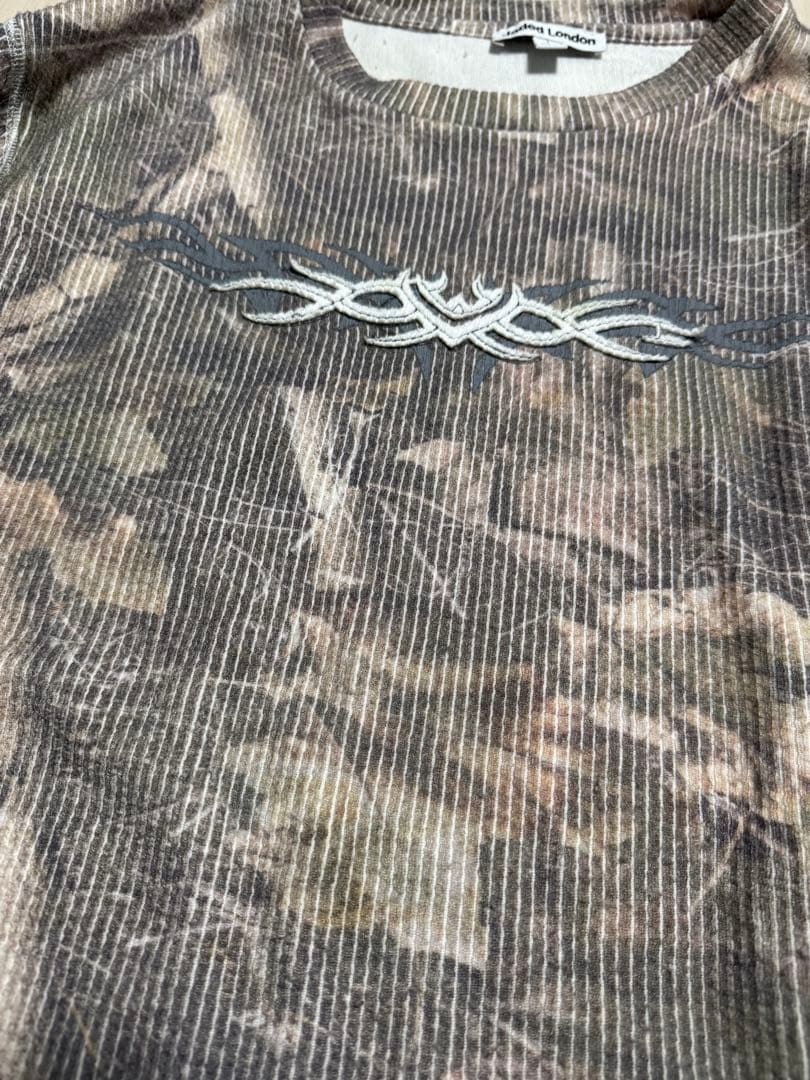 JadedLondon 迷彩柄 長袖Tシャツ トライバル刺繍