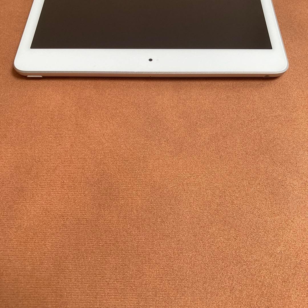 328【早い者勝ち】電池最良好☆iPad7 第7世代 32GB WIFIモデル☆