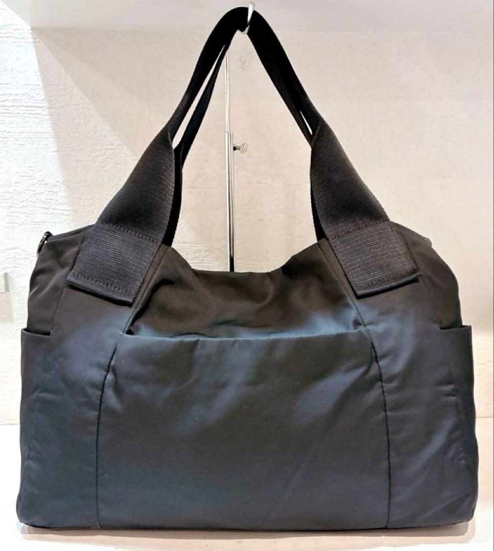 【美品】ear PAPILLONNER 樹脂パーツトートバッグMサイズ 黒