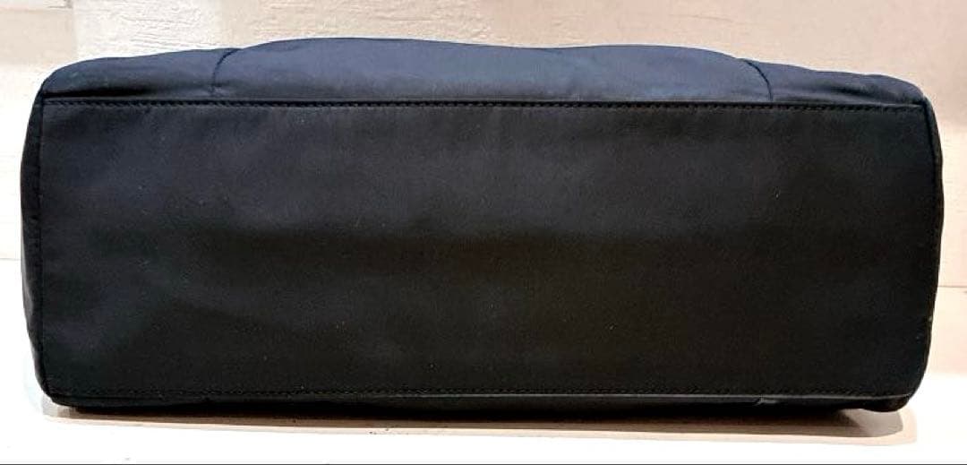 【美品】ear PAPILLONNER 樹脂パーツトートバッグMサイズ 黒