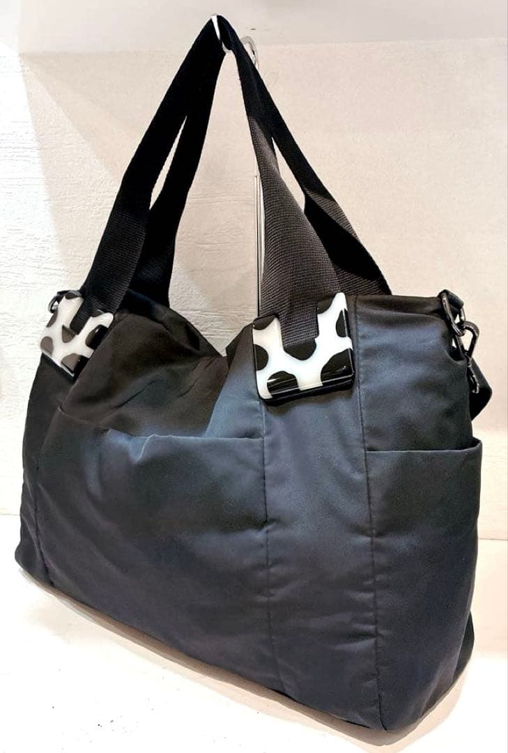 【美品】ear PAPILLONNER 樹脂パーツトートバッグMサイズ 黒