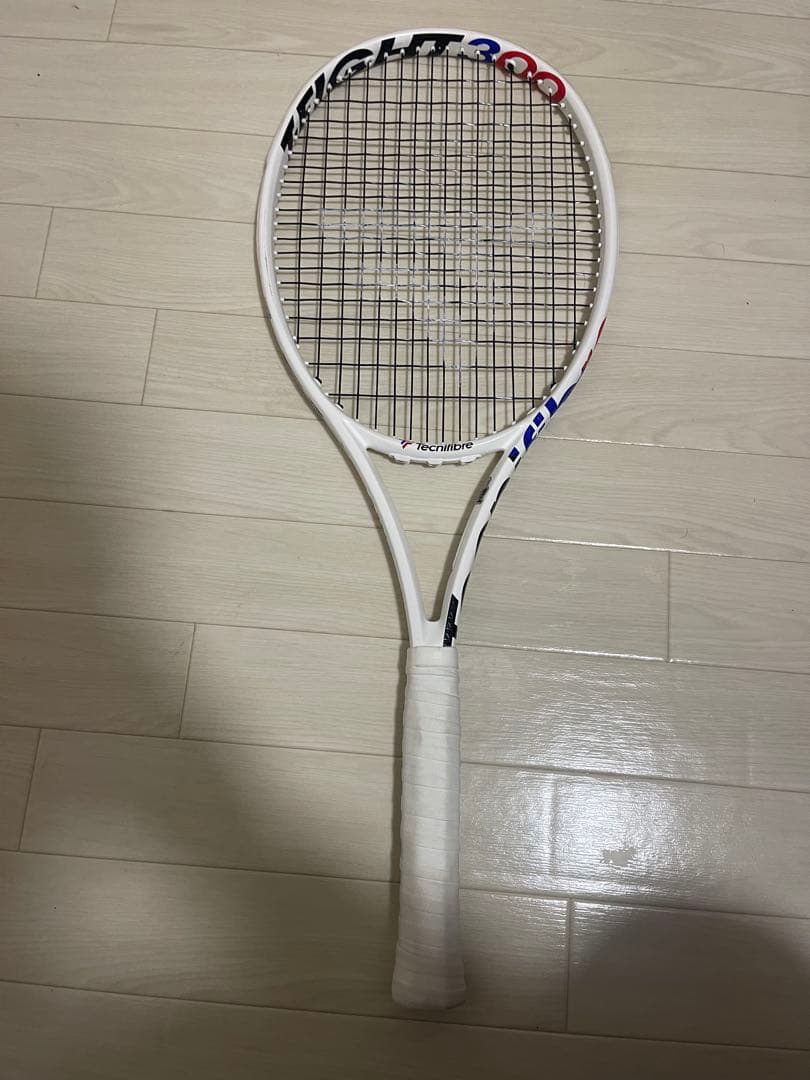 Tecnifibre Tfight 300 テニスラケット