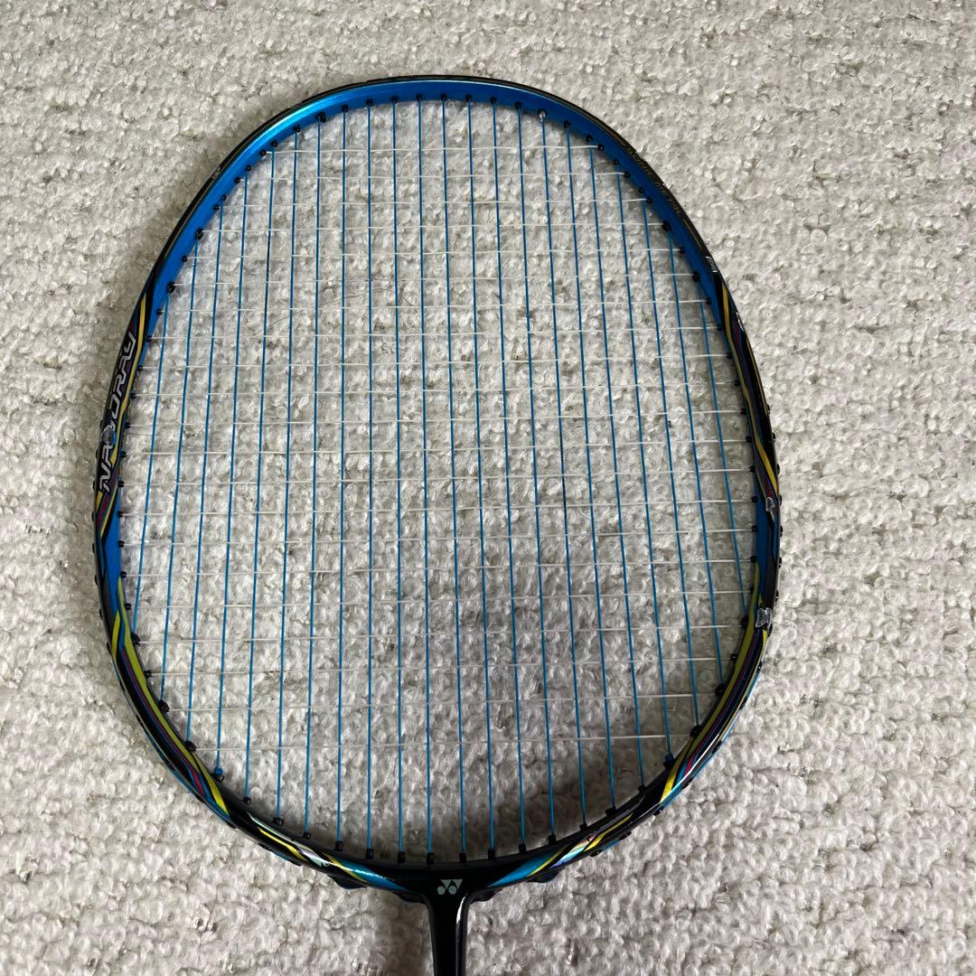 ヨネックスバドミントンラケット２本