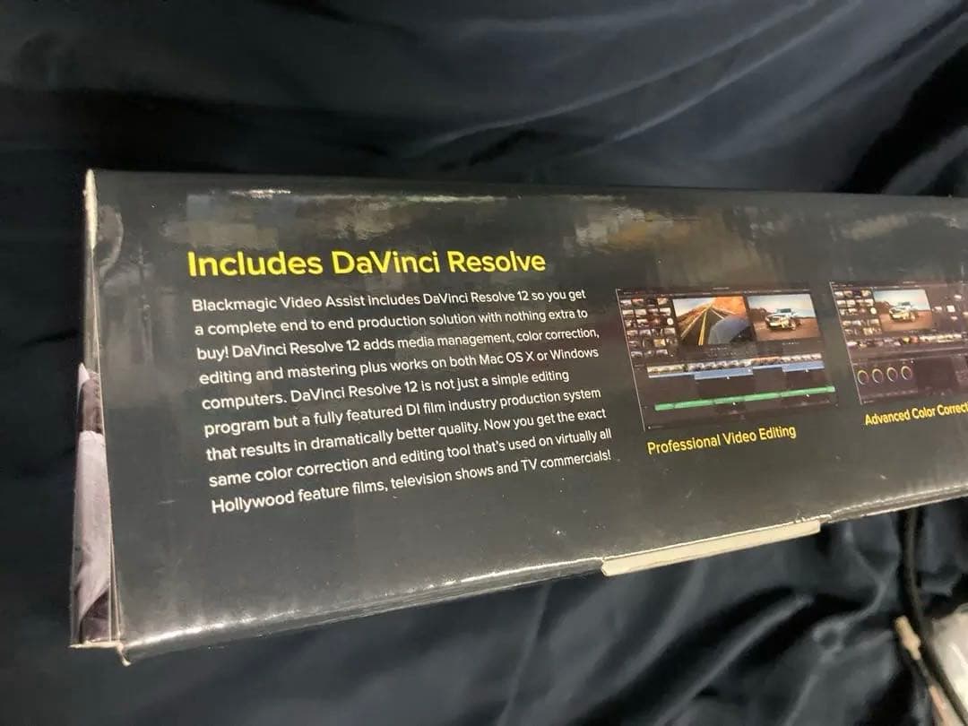 Blackmagic Video Assist 4K 7インチ本体