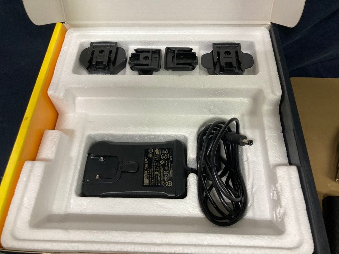 Blackmagic Video Assist 4K 7インチ本体