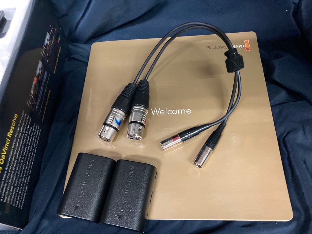 Blackmagic Video Assist 4K 7インチ本体