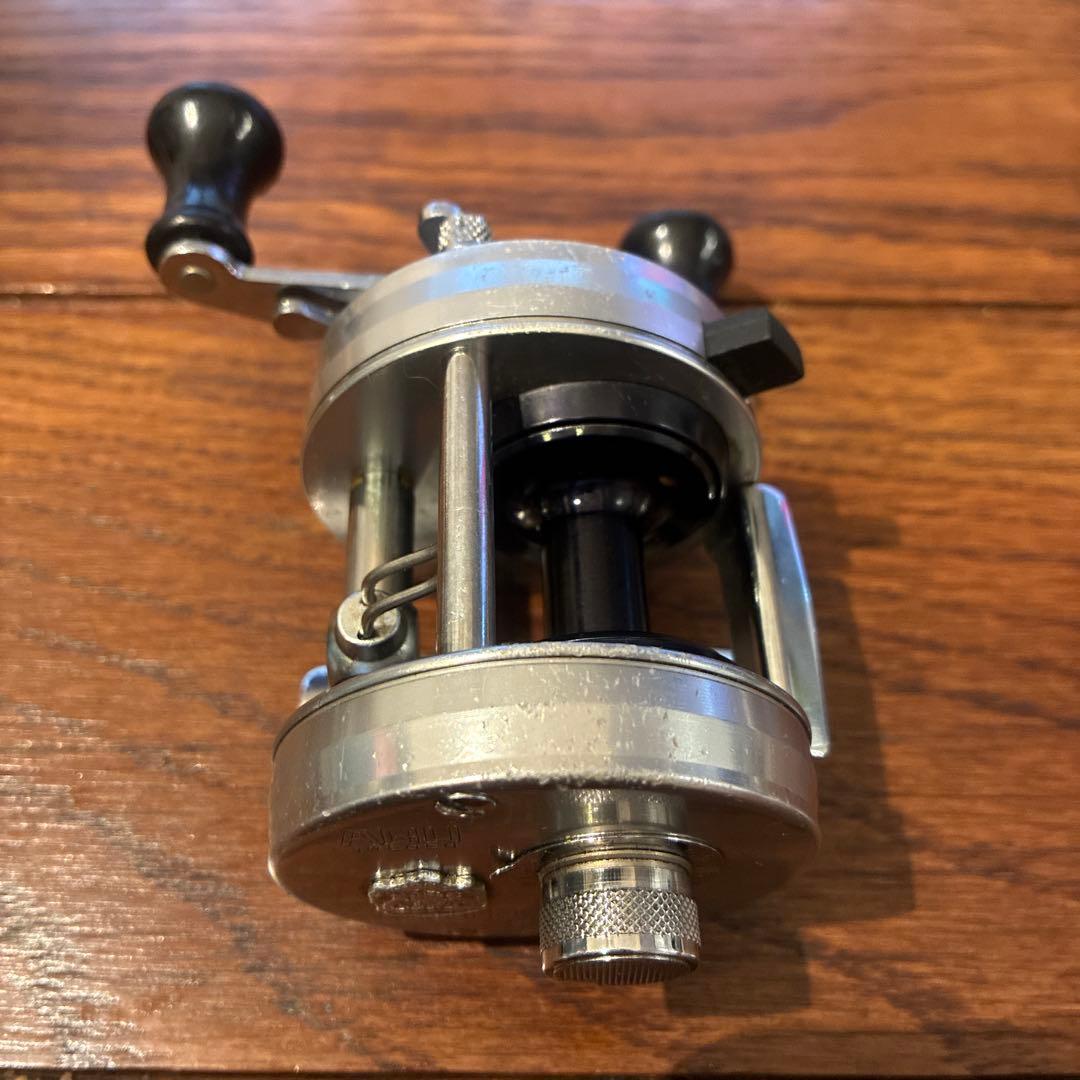 F*s様 ambassador2500c アブガルシア