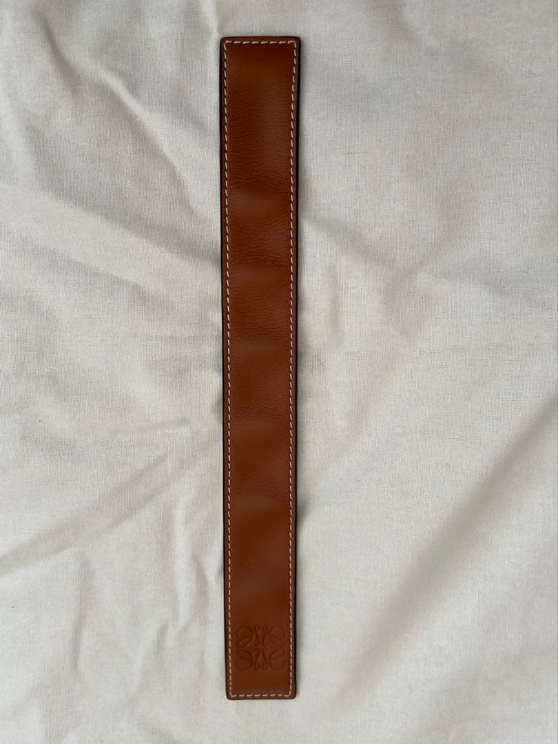 LOEWE アナグラムブレスレット タン