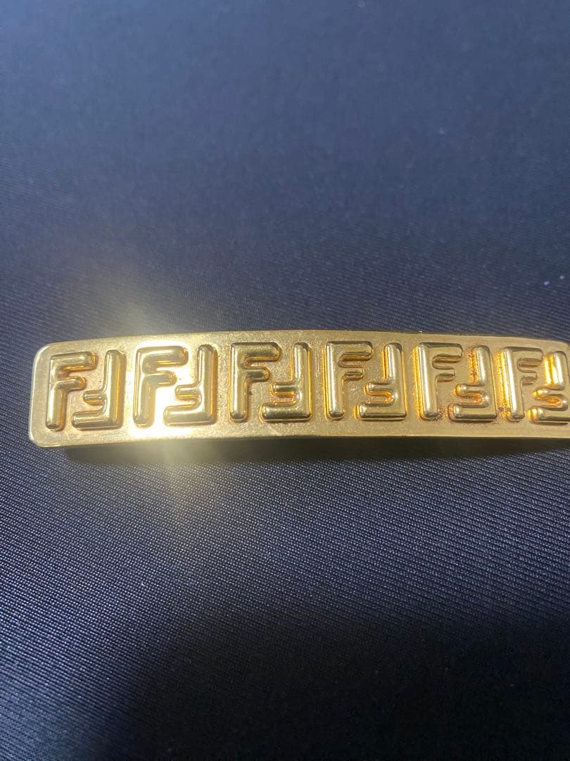 最終値下げ　FENDI FFヘアクリップ　ヘアバレッタ　ゴールド