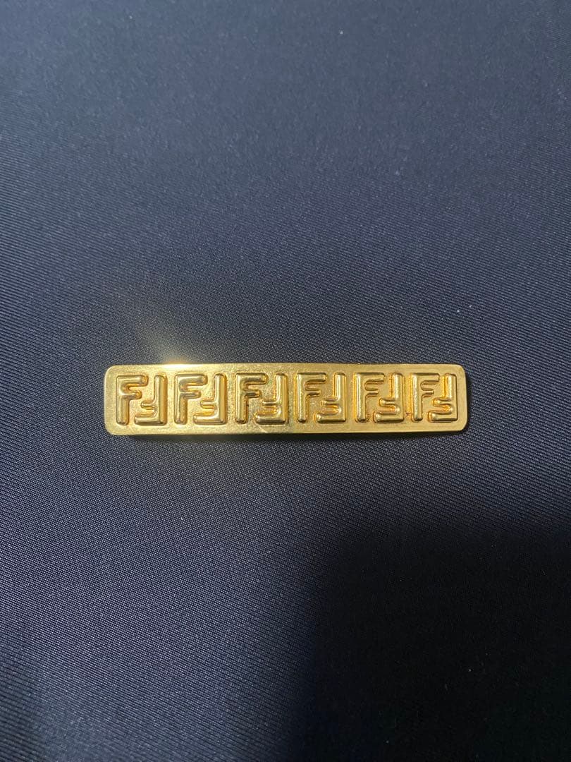 最終値下げ　FENDI FFヘアクリップ　ヘアバレッタ　ゴールド