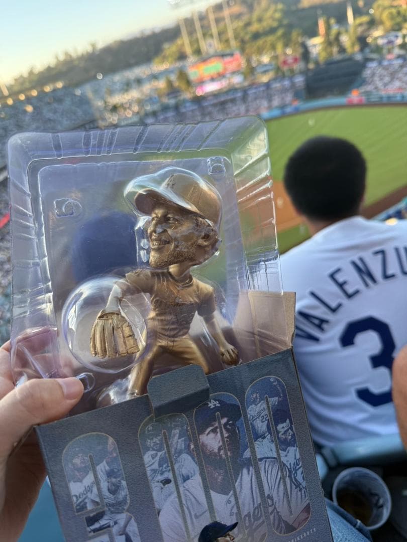 【限定ゴールド】カーショー　ボブルヘッド 3000奪三振 来場者限定