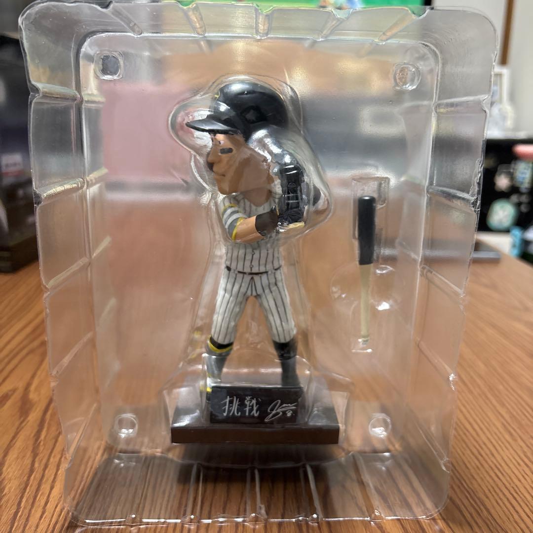 阪神タイガース　ボブルヘッド　佐藤輝明　選手