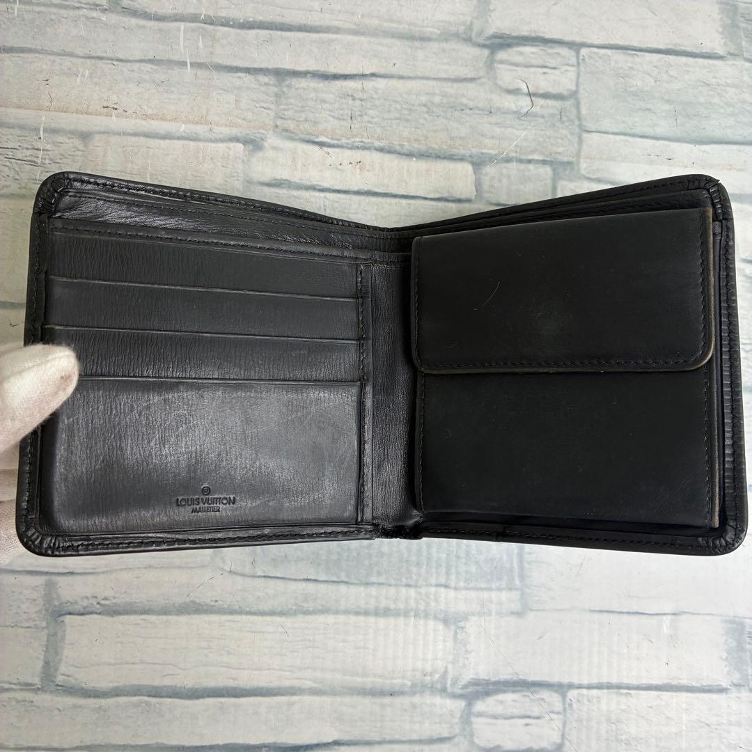 美品　50 LOUIS VUITTON ルイヴィトン　エピ 二つ折り財布　eu4