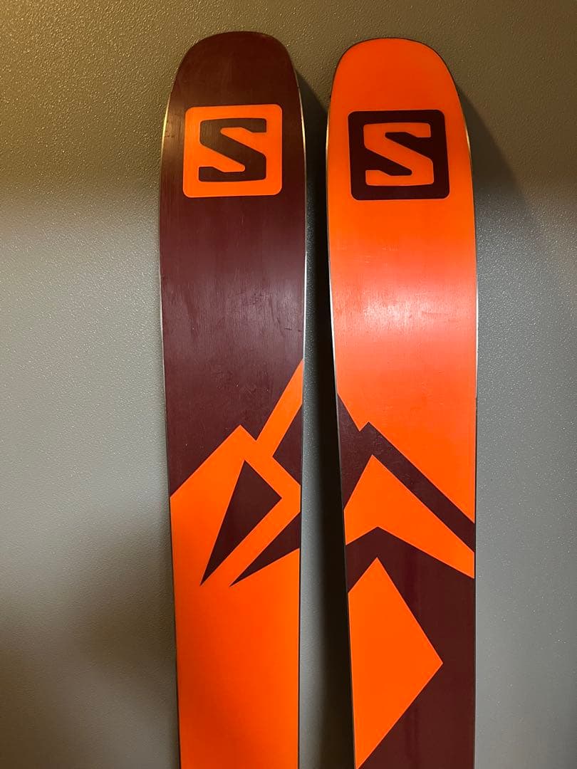 スキー板　SALOMON QST106 174cm