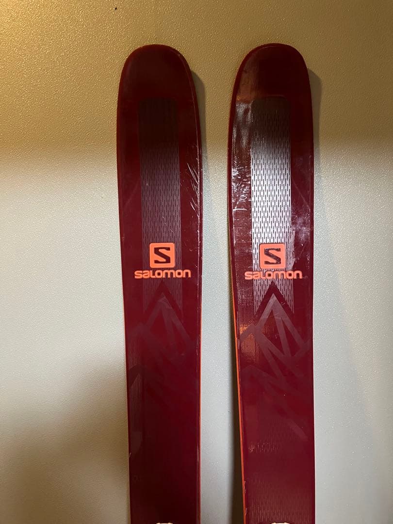 スキー板　SALOMON QST106 174cm