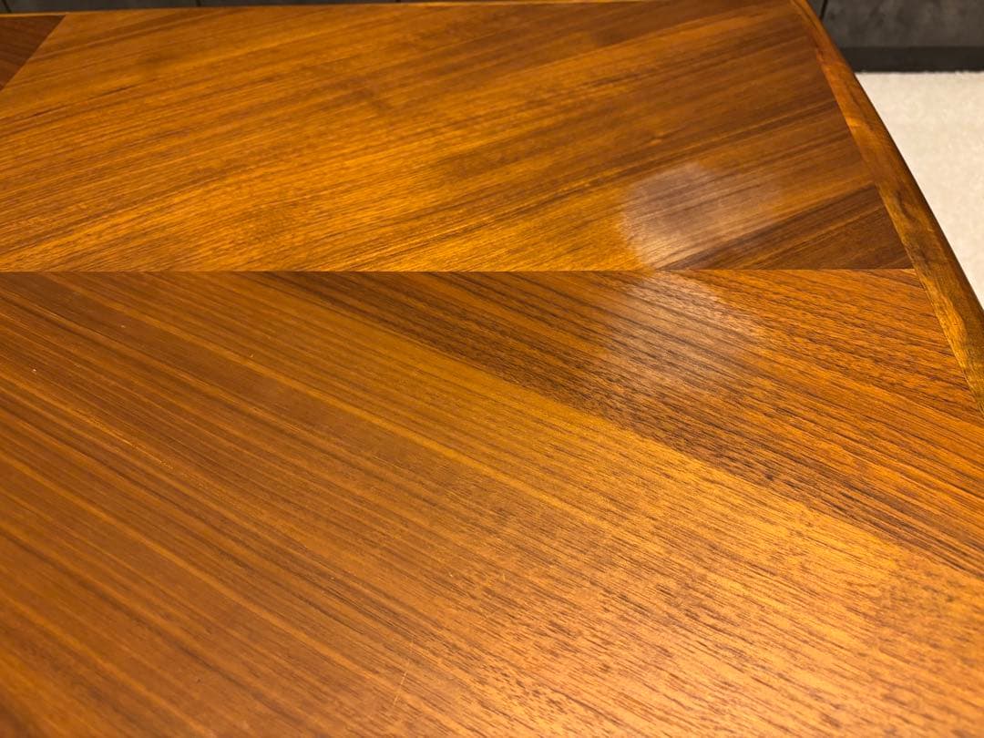 CHAPTER リビングテーブル