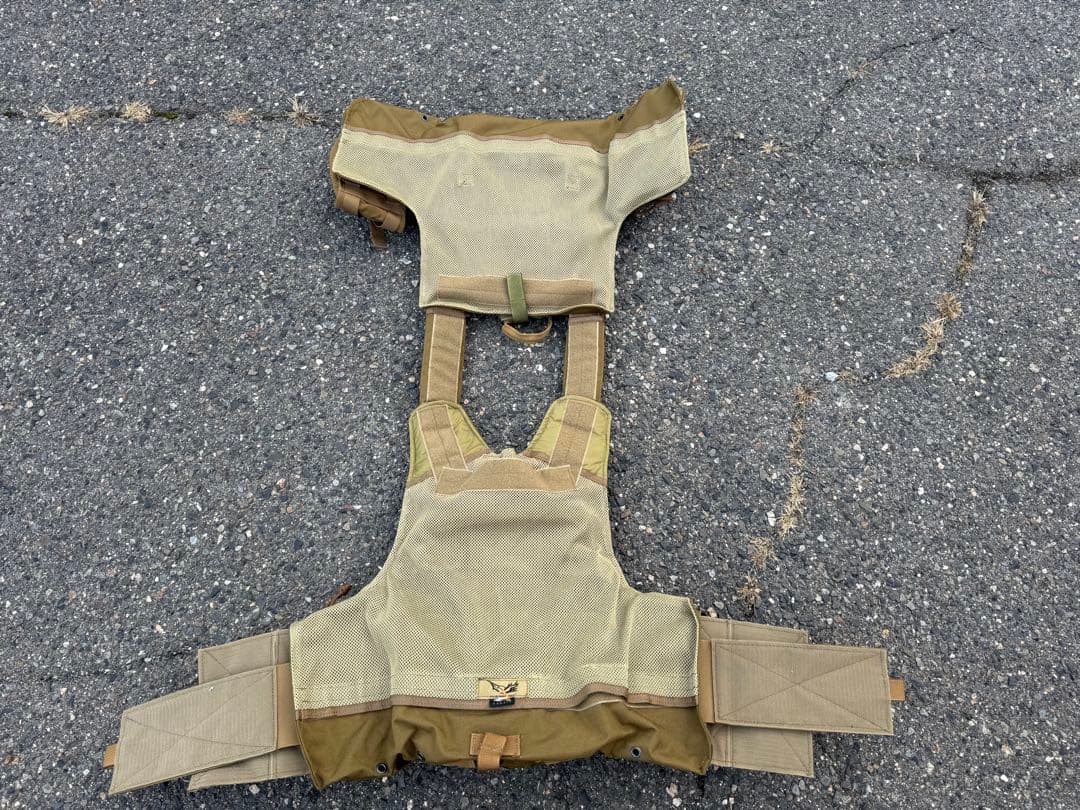 FLYYE製　CIRASボディアーマー　フルセット