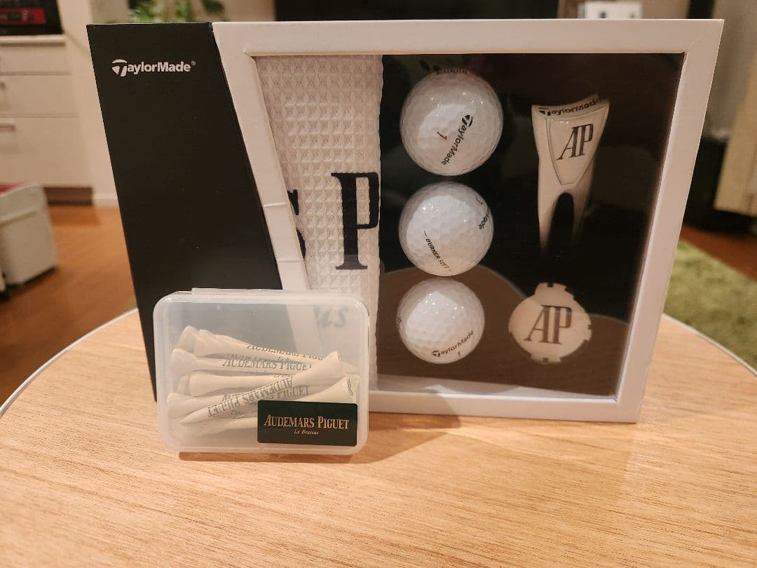 Audemars Piguet × TaylorMade キャップ