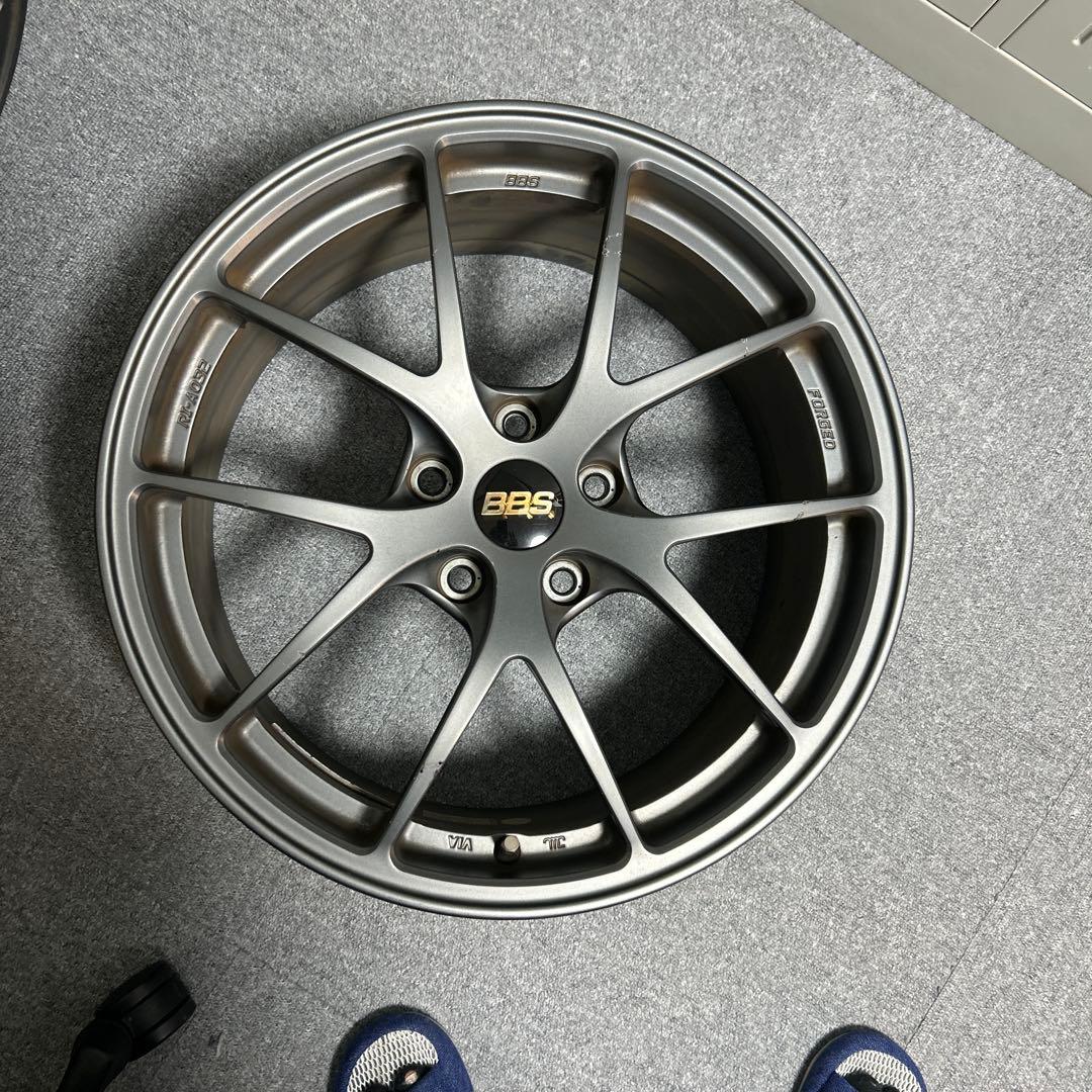 BBS 18インチ ダイヤモンドグレー 10本スポークホイール