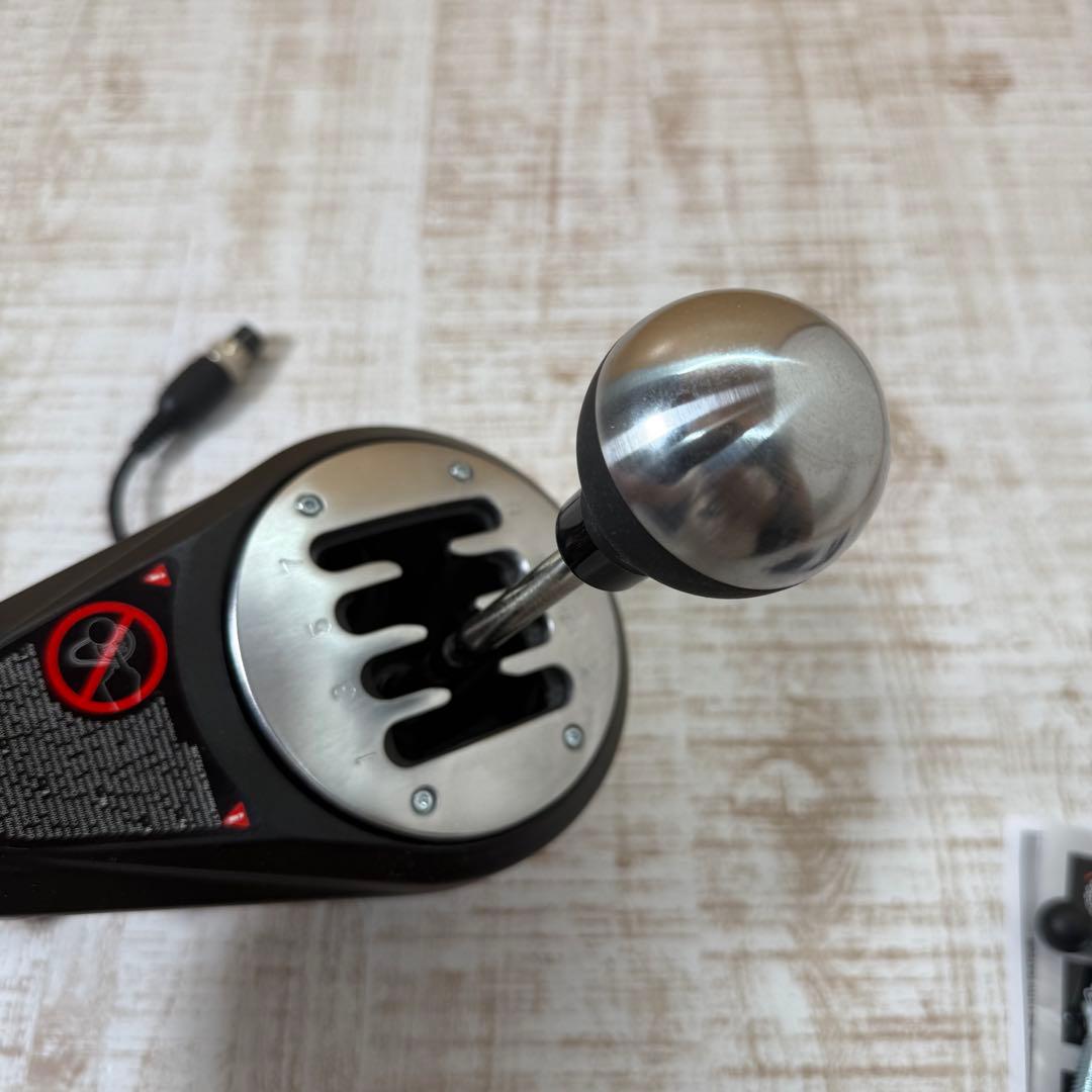 THRUSTMASTER TH8Aシフター Add on shifter