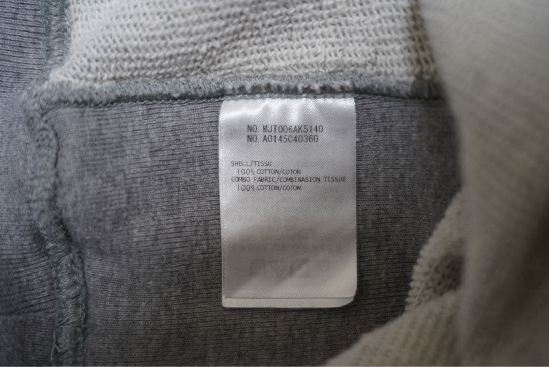 トムブラウン　スウェット