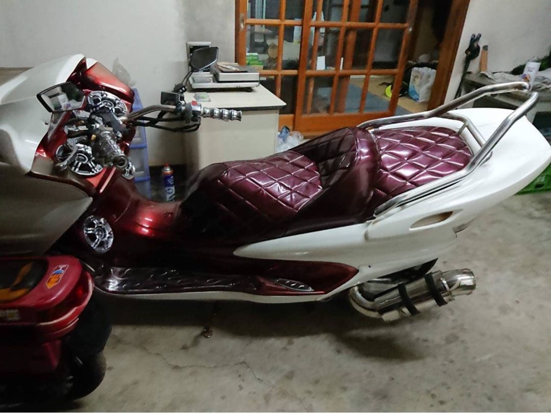 マジェスティC かち上げエアクリーナー