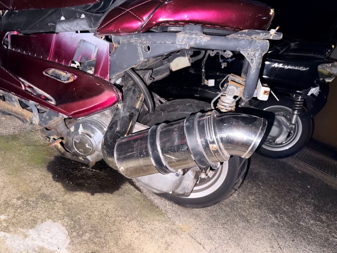 マジェスティC かち上げエアクリーナー