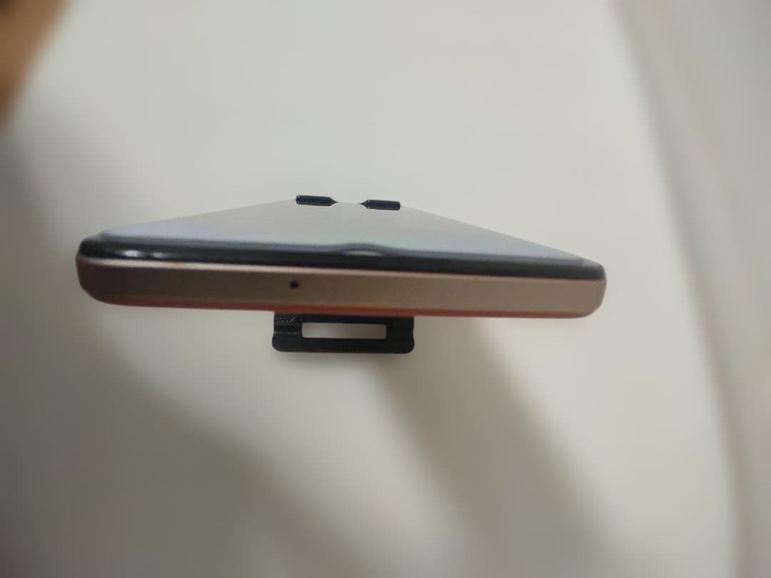 OPPO A73 スマートフォン本体