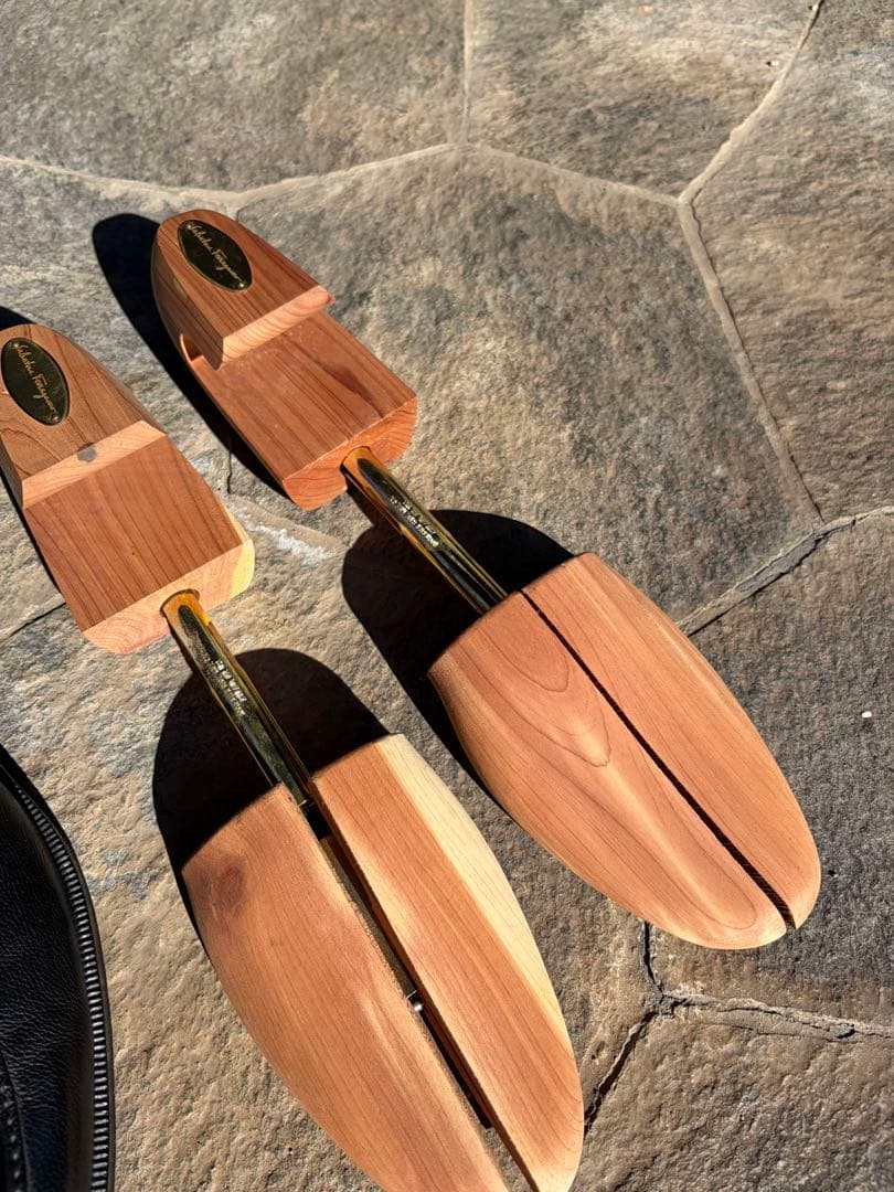 フェラガモ　26センチ　シューキーパー付き