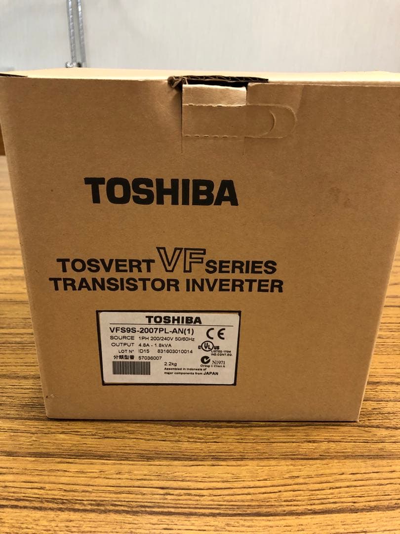 東芝製 インバータ　VFS9S-2007PL-AN
