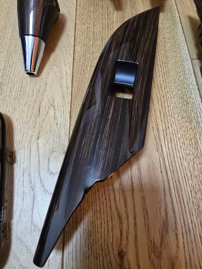 GUN125 ハイラックス　ウッドパネル