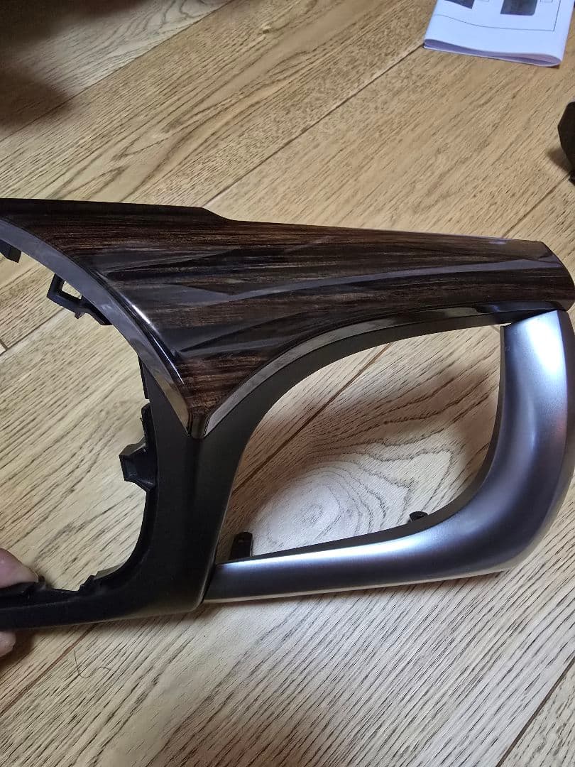 GUN125 ハイラックス　ウッドパネル