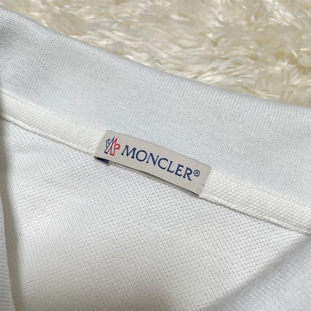 モンクレール　襟裏ロゴ　マグリア　ポロシャツ　ホワイト　Mサイズ