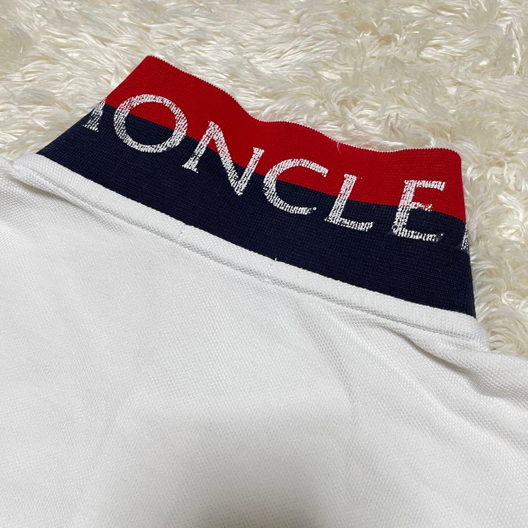 モンクレール　襟裏ロゴ　マグリア　ポロシャツ　ホワイト　Mサイズ