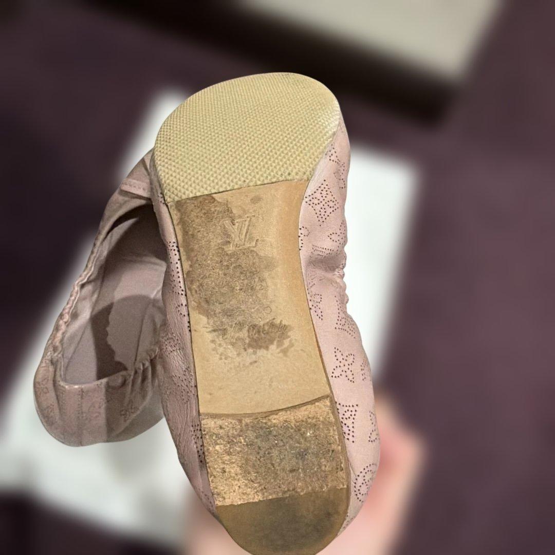 フ*ん様 Louis Vuitton リボン付きフラットシューズ