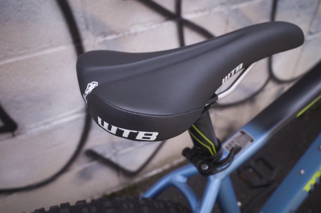 【福岡市現地引取限定】新車 MON TYAX EXPERT