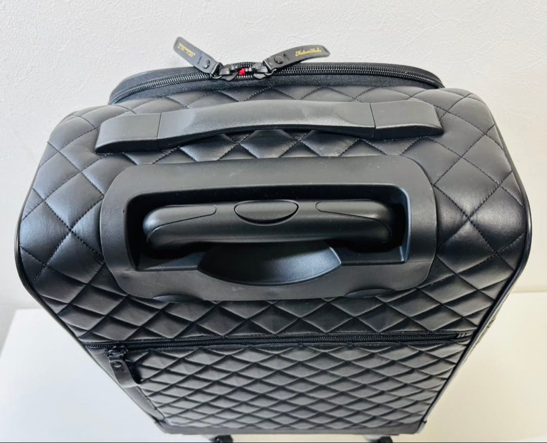 マダムヒロコ キルティング加工 キャリーケース ブラック