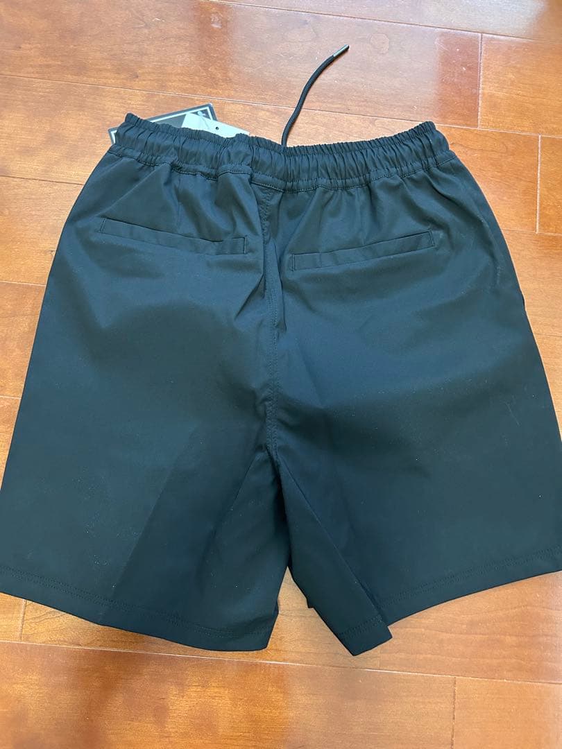 【新品未使用】東原亜希 FORME MOTHER 撥水ショート パンツ ブラック