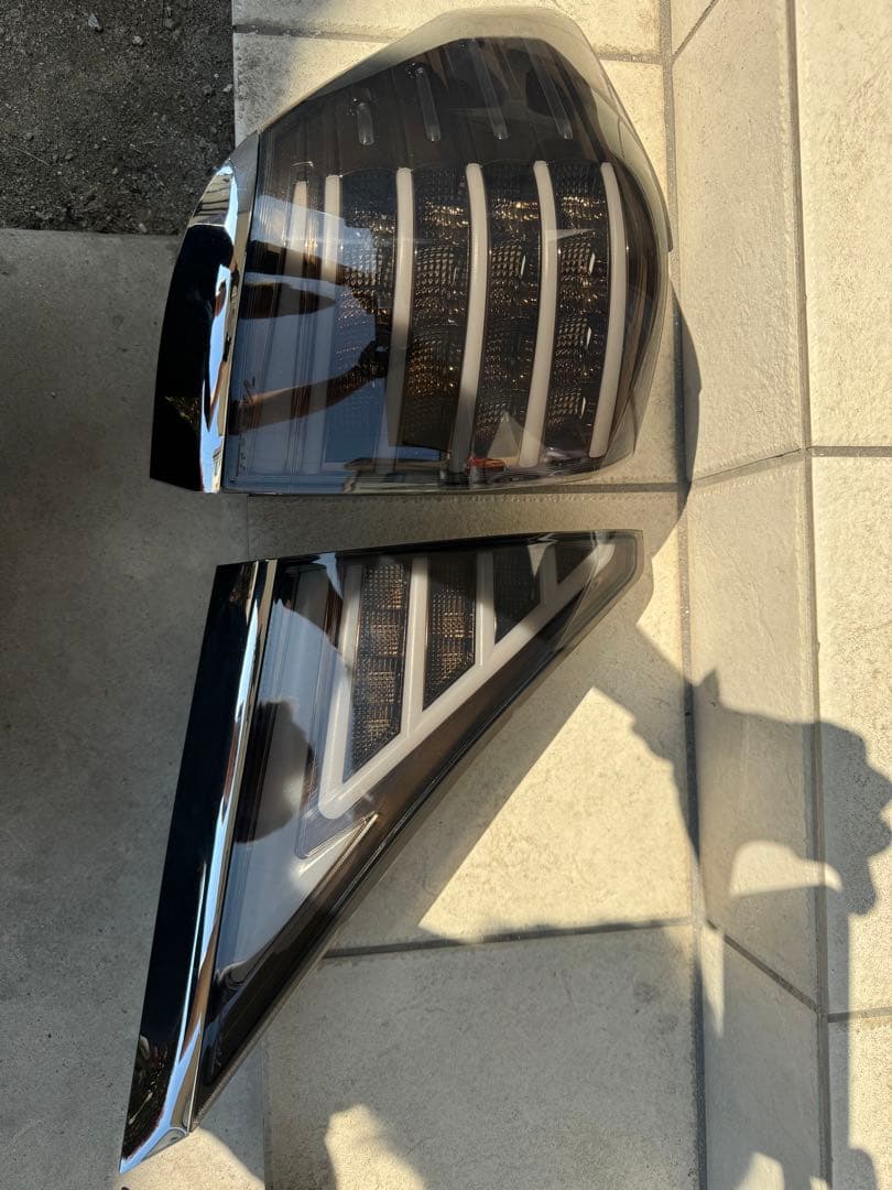 ヴェルファイア20系 ヴァレンティ テールランプ