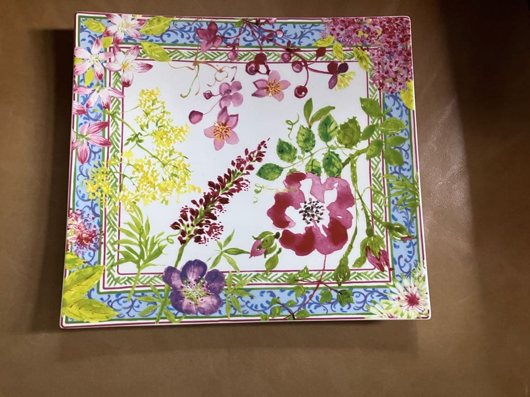 【新品未使用】ジアン　ミルフルール　スクエアプレート　新宿伊勢丹で購入