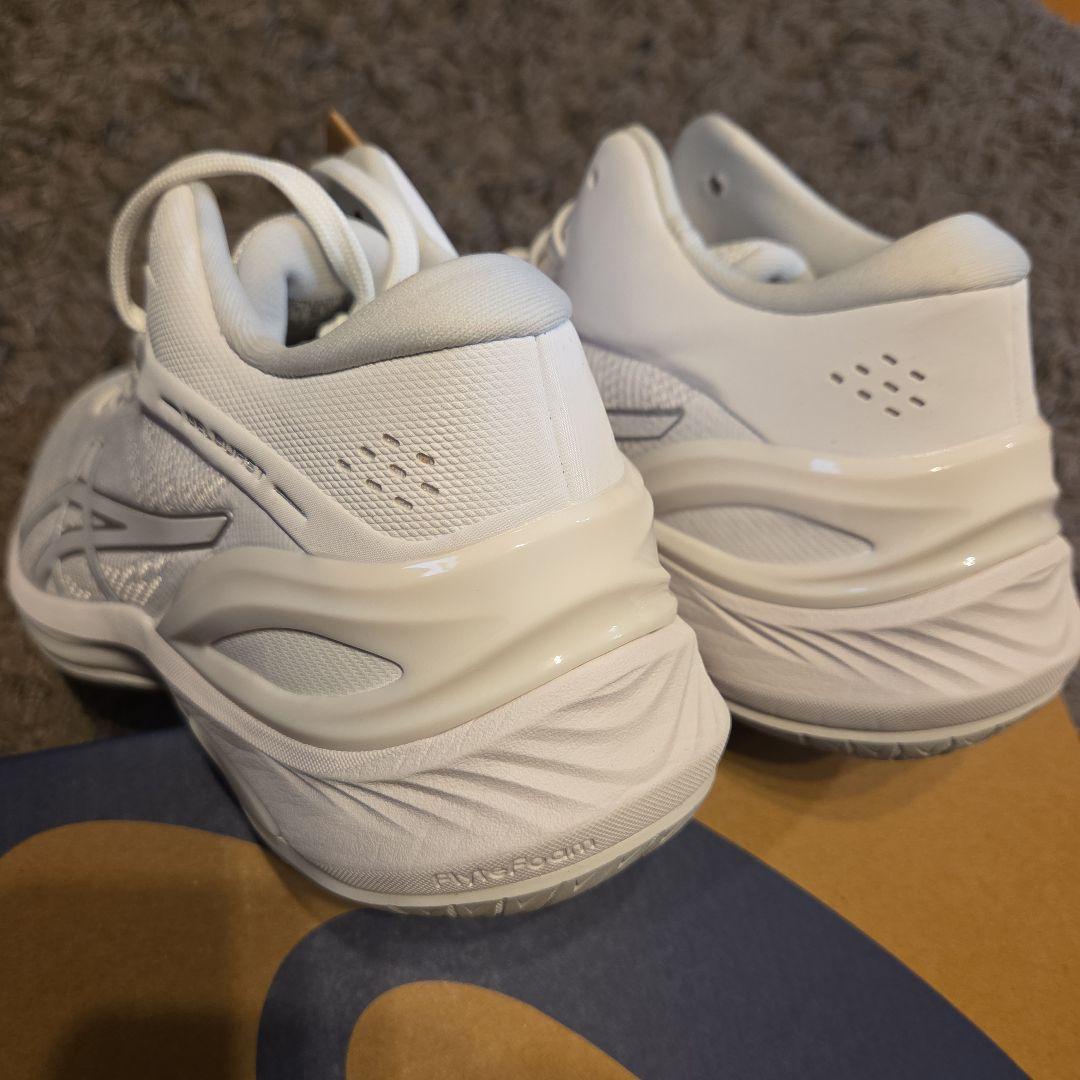 新品 アシックス ゲルバースト バスケ 27cm 白