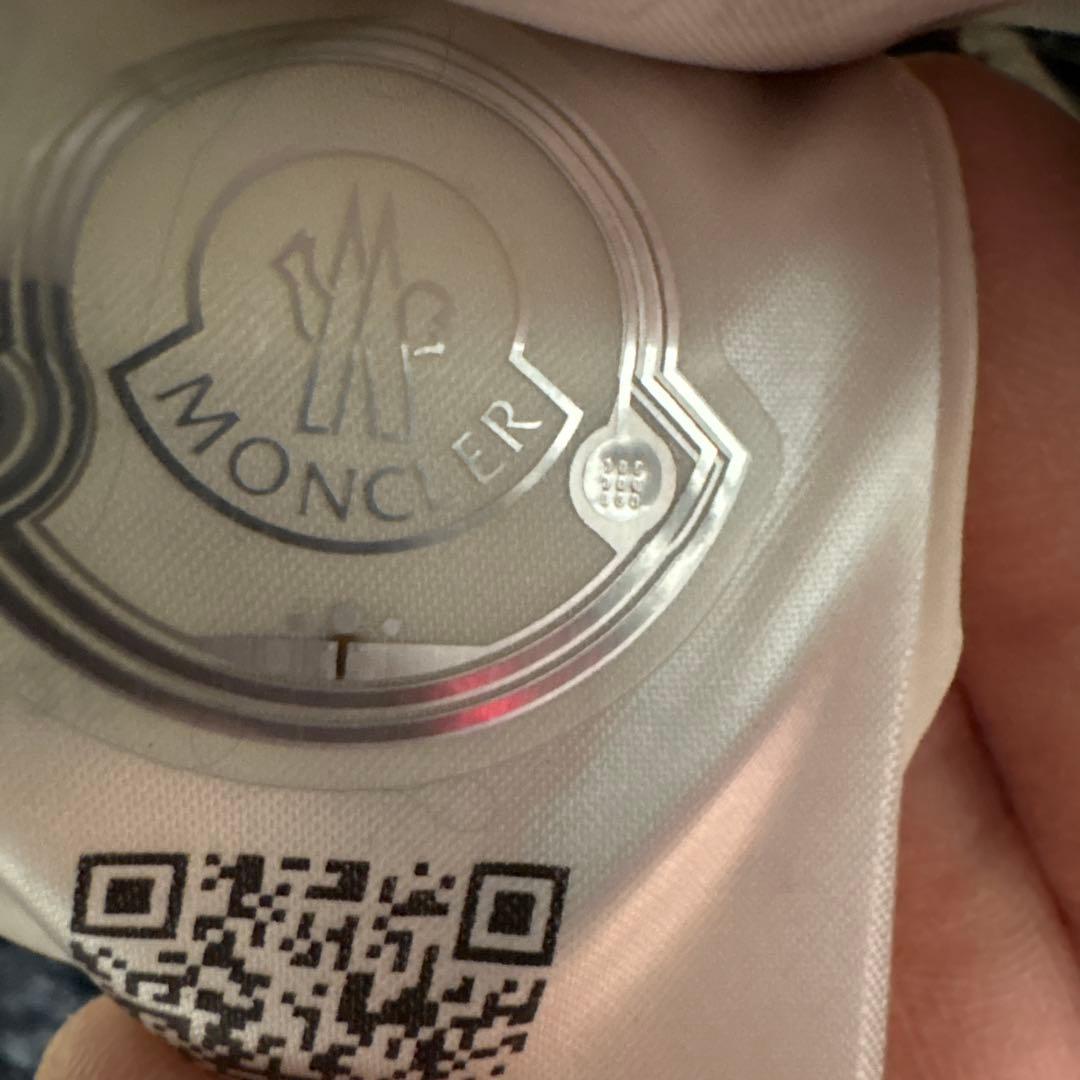 hiroさま専用 【美品】モンクレール ボア素材 ブラックダウンベスト