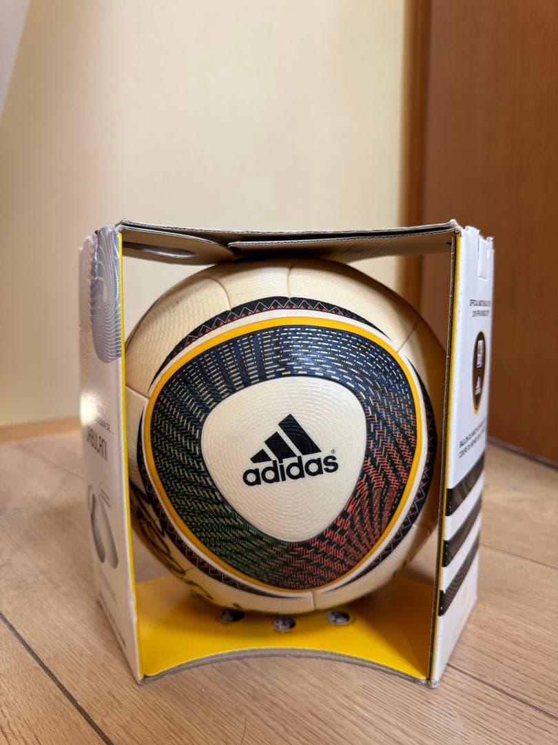 国内正規品、未使用adidas JABULANI サッカー公式試合球！サイン入り