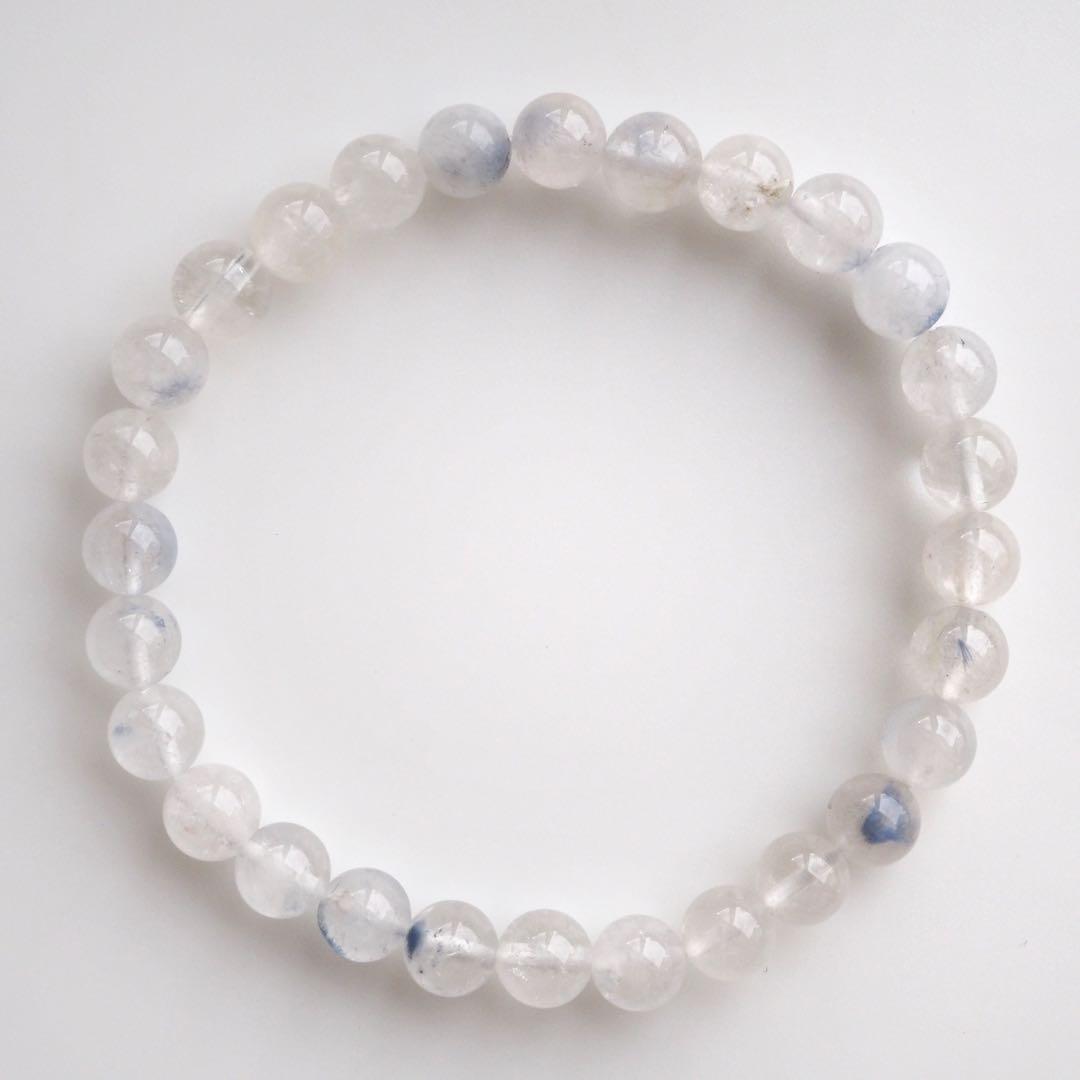 【抹茶】《1点限定/現品です》サニーグリーン翡翠の大粒枠留めトップ