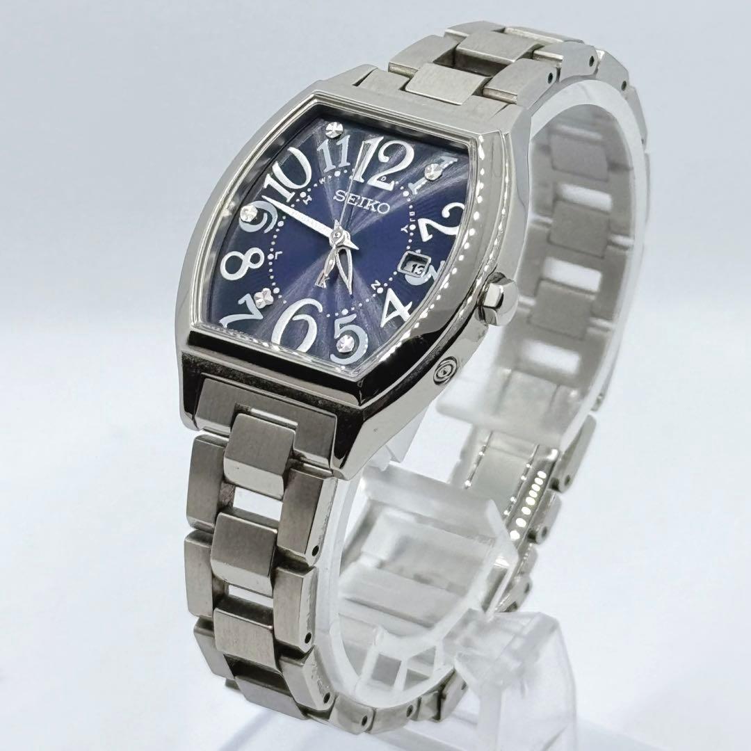 【未使用級】付属品完備 SEIKO LUKIA ソーラー シルバー ネイビー