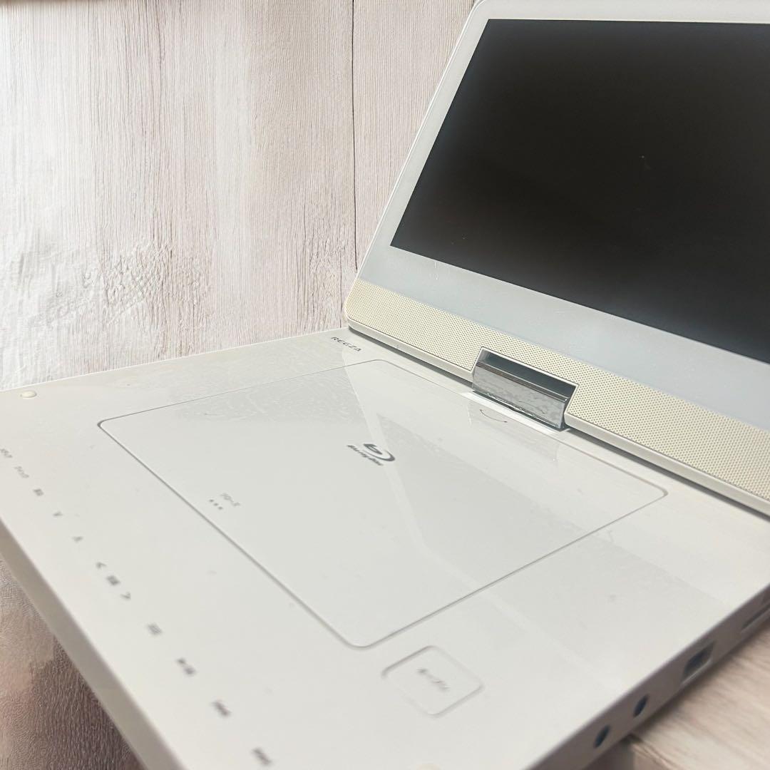 【美品】TOSHIBA SD-BP900S ポータブルブルーレイプレイヤー