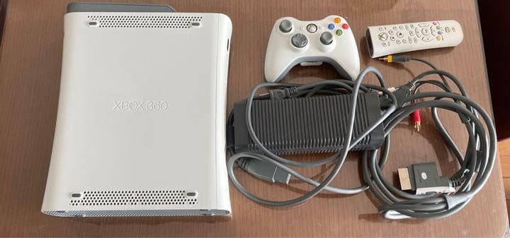Xbox360+ソフト10点　(バラ売り不可)