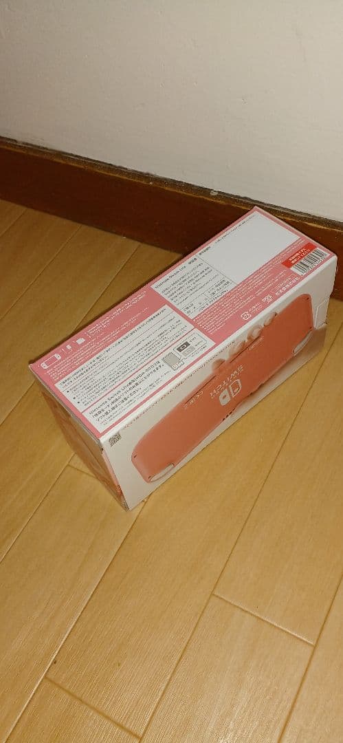 【新品未使用】任天堂 Switch Lite コ一ラル１台