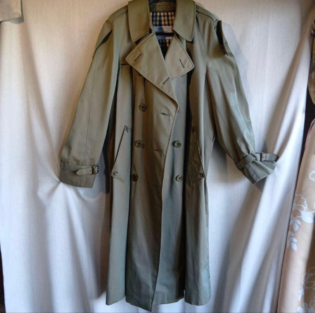 Aquascutum（アクアスキュータム）　トレンチコート